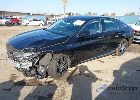 2021 Honda Accord Hybrid Touring z USA, uszkodzony, nr VIN 1HGCV3F96MA018882